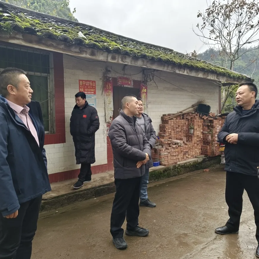 集團(tuán)公司領(lǐng)導(dǎo)赴雷波縣開展托底性幫扶暨“四個(gè)一”活動