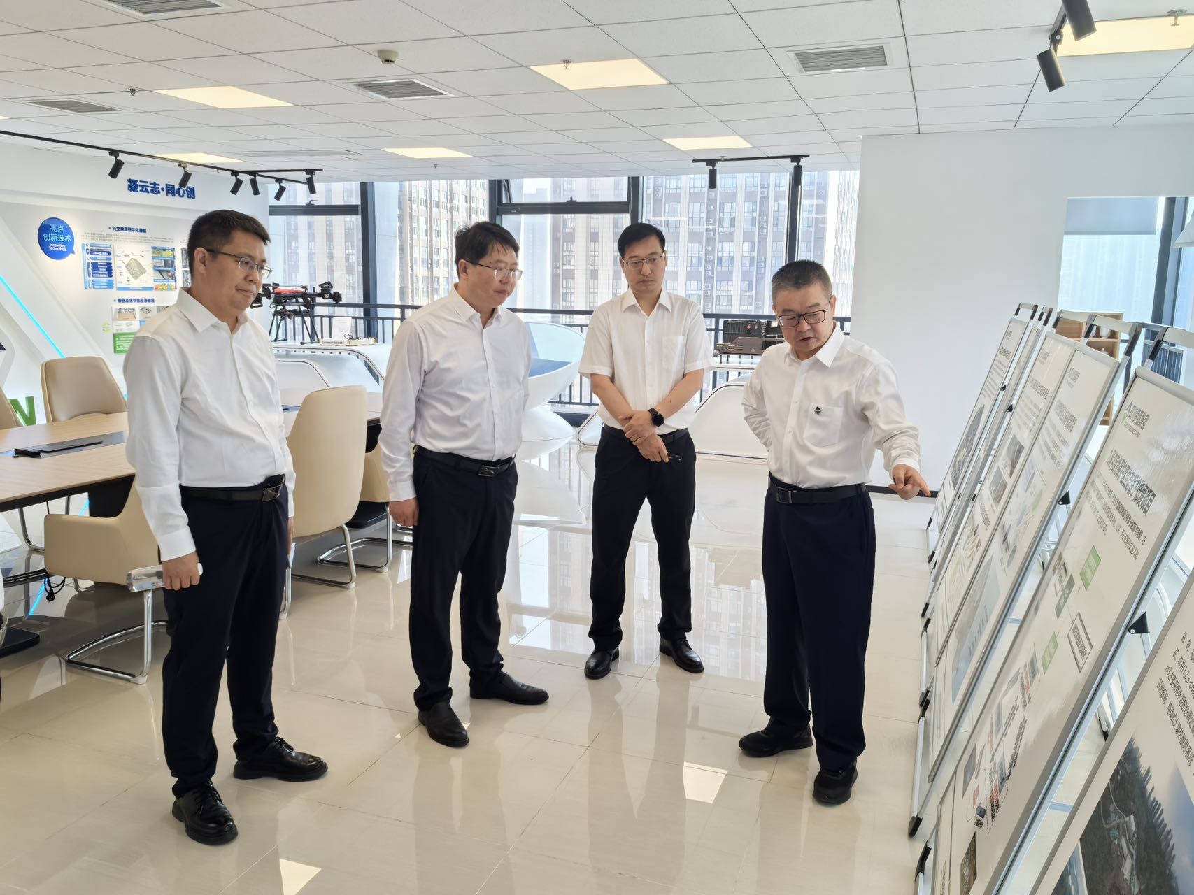 勘察設計集團與青海省環(huán)境地質(zhì)勘查局簽訂戰(zhàn)略合作協(xié)議